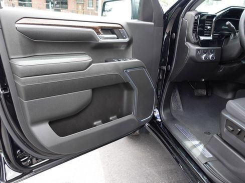 Used 2023 GMC Sierra 1500 Elevation AWD/4WD image 16
