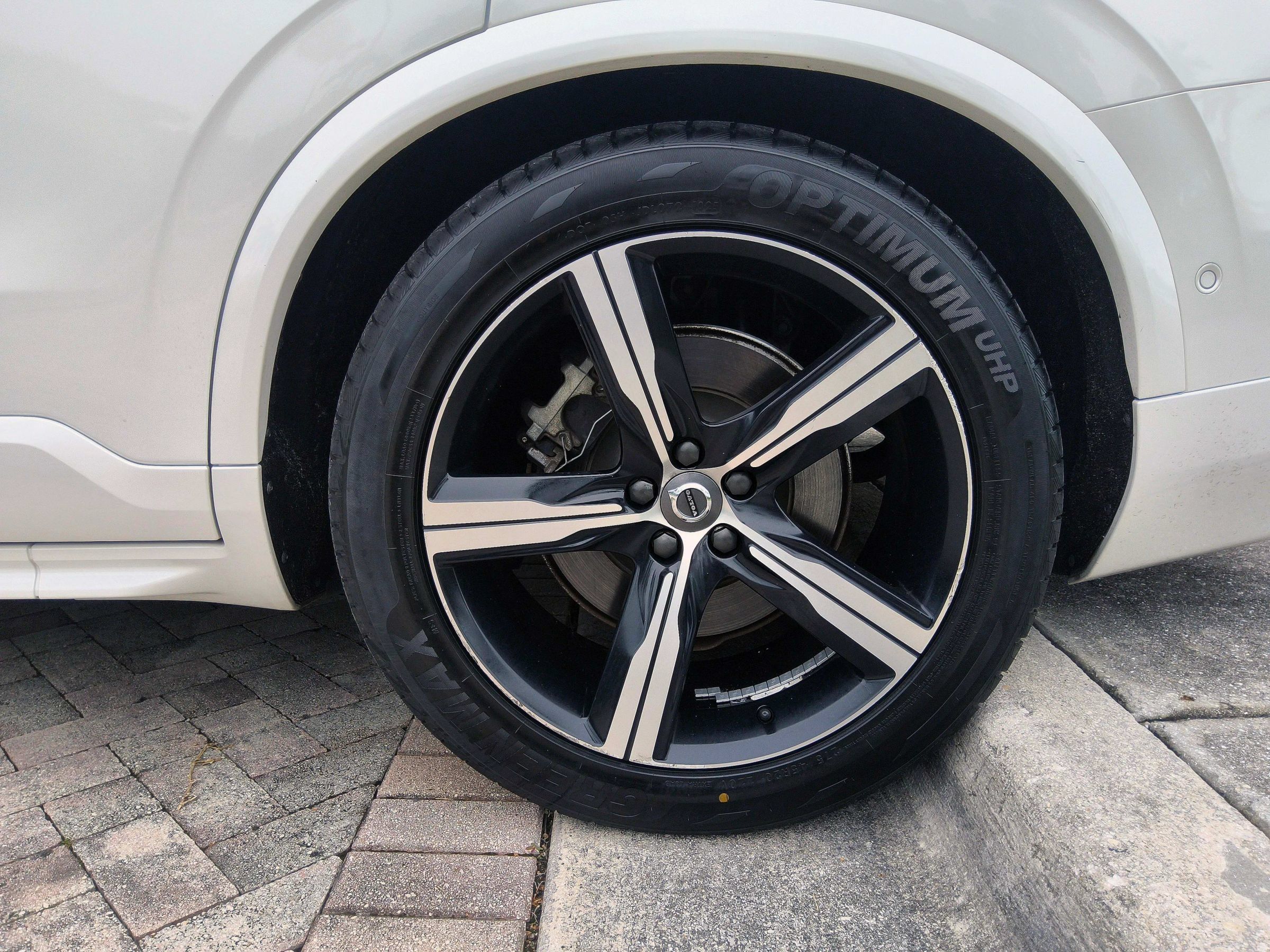 Used 2016 Volvo XC90 T8 R-Design AWD/4WD image 55
