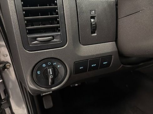 Used 2011 Ford Escape XLT image 16
