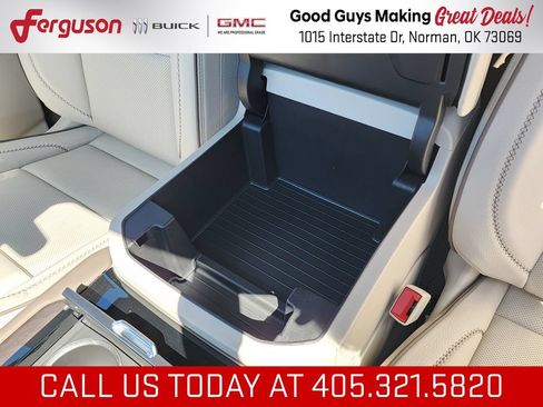 New 2026 GMC Yukon Denali w/ Denali Reserve Package AWD/4WD image 37