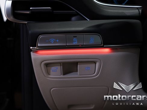 Used 2024 Genesis GV80 2.5T w/ Prestige Package image 36