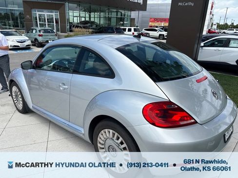 Used 2014 Volkswagen Beetle 2.5 FWD image 8