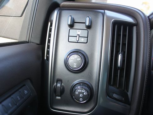 Used 2015 Chevrolet Silverado 1500 LTZ w/ LTZ Plus Package image 12