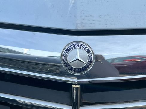 Used 2013 Mercedes-Benz E 350 4MATIC Sedan image 10