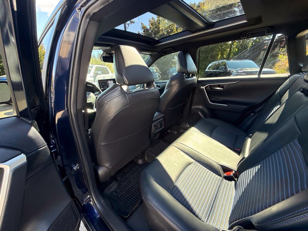 Used 2020 Toyota RAV4 XSE AWD/4WD image 21