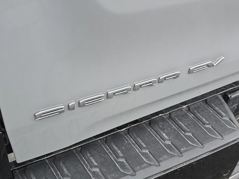 New 2024 GMC Sierra EV Denali image 32