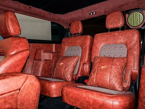 Used 2024 Ford Bronco Black Diamond image 25