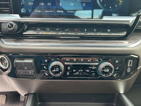 Used 2024 Chevrolet Silverado 1500 LTZ w/ LTZ Premium Texas Edition image 28