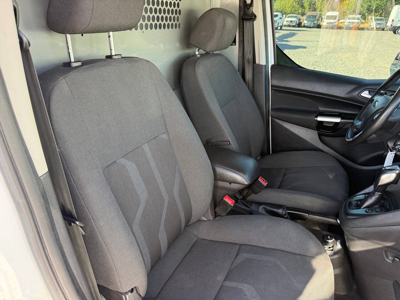 Used 2018 Ford Transit Connect XLT FWD image 19