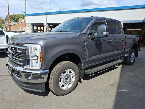 New 2026 Ford F250 XLT w/ 360-Degree Camera Package image 2