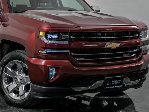 Used 2018 Chevrolet Silverado 1500 LTZ Z71 image 2