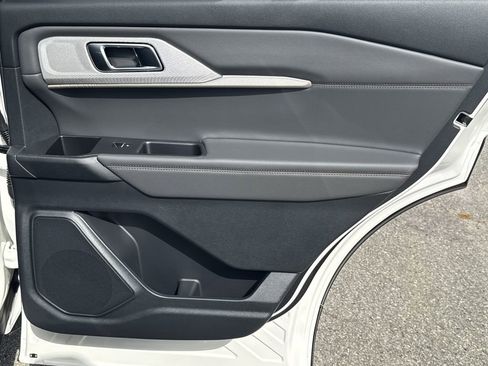 New 2026 Ford Explorer Active RWD image 16