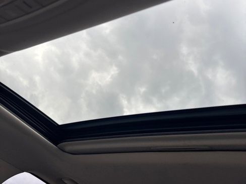 Used 2014 INFINITI Q50 Premium w/ Navigation Package image 17