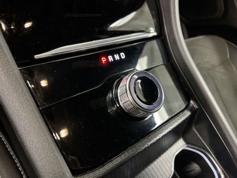 Used 2025 Jeep Grand Cherokee Altitude AWD/4WD image 17