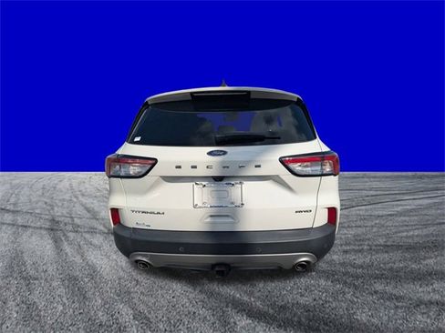 Certified 2022 Ford Escape Titanium w/ Titanium Elite Package image 5
