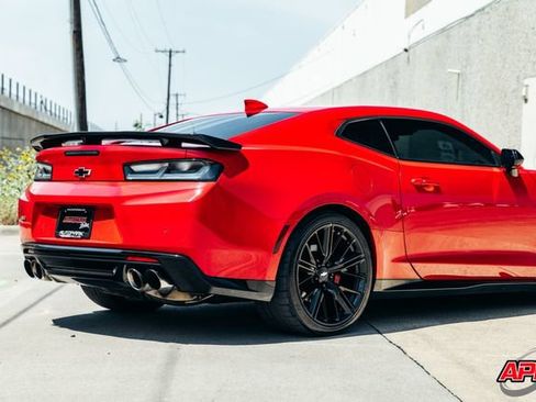 Used 2018 Chevrolet Camaro ZL1 RWD image 44