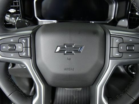 New 2026 Chevrolet Silverado 1500 LT Trail Boss w/ Convenience Package II image 2