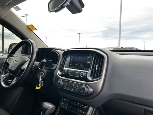 Used 2019 Chevrolet Colorado Z71 image 14