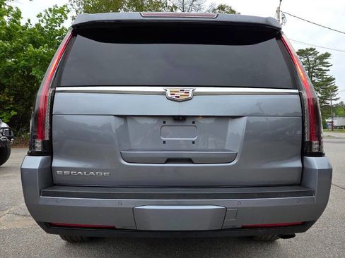 Used 2018 Cadillac Escalade ESV Premium Luxury AWD/4WD image 13