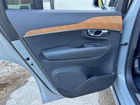 Used 2025 Volvo XC90 T8 Plus w/ Protection Package Premier AWD/4WD image 46