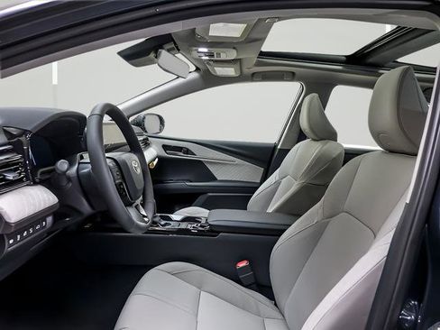 New 2026 Toyota Camry XLE image 9