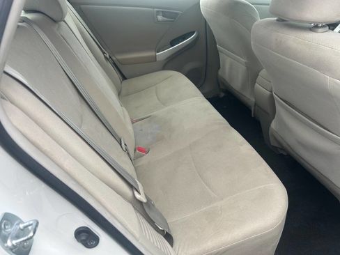 Used 2015 Toyota Prius Four image 11