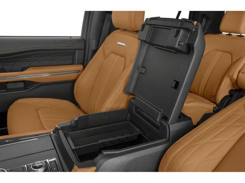 Used 2024 Ford Expedition Max XLT AWD/4WD image 9
