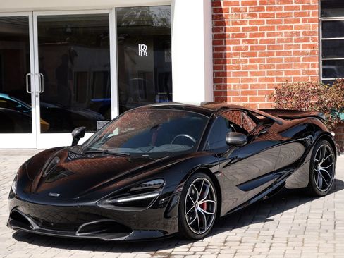 Used 2019 McLaren 720S Performance RWD image 24