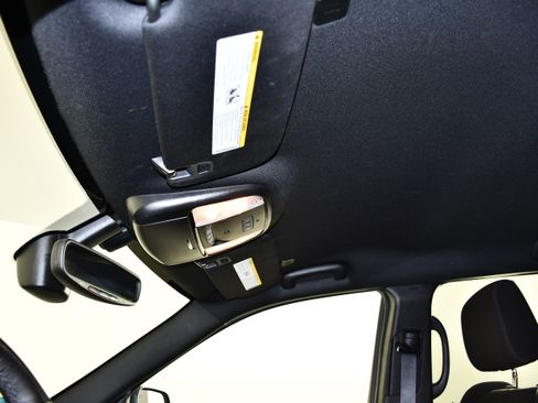 Used 2025 Dodge Durango GT AWD/4WD image 36
