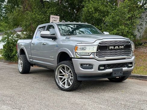 Used 2019 RAM 2500 Limited AWD/4WD image 9