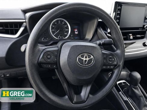 Used 2021 Toyota Corolla LE FWD image 13