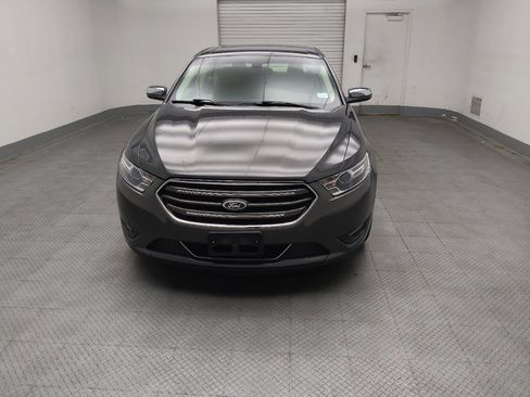 Used 2015 Ford Taurus Limited FWD image 15