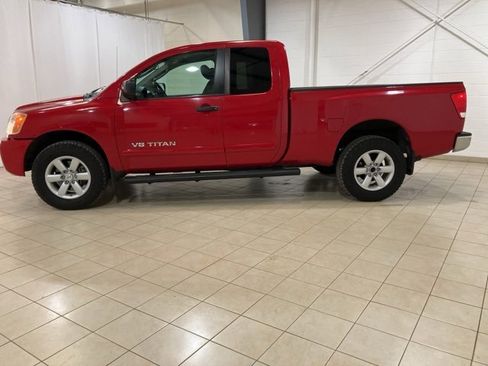 Used 2011 Nissan Titan SV w/ SV Value Truck Pkg image 2