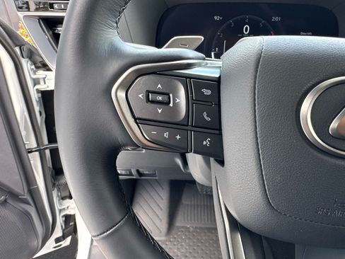Certified 2024 Lexus GX 550 w/ Cold Area Package AWD/4WD image 32