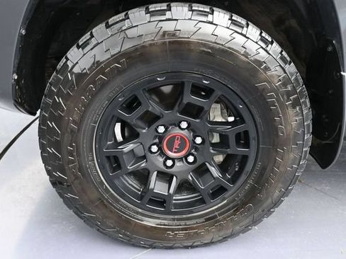 Used 2024 Toyota 4Runner TRD Off-Road Premium w/ Moonroof Package AWD/4WD image 21