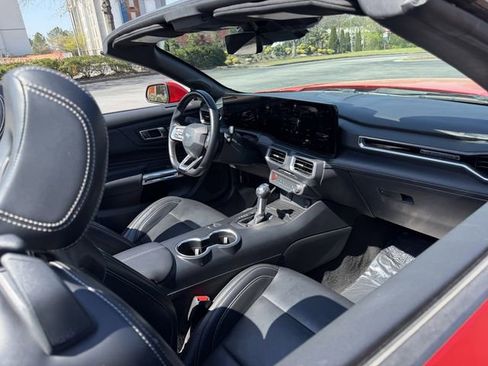 Used 2024 Ford Mustang Premium image 41