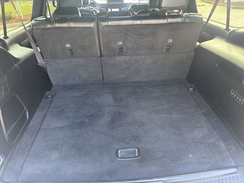 Used 2024 Jeep Wagoneer L Series II image 13