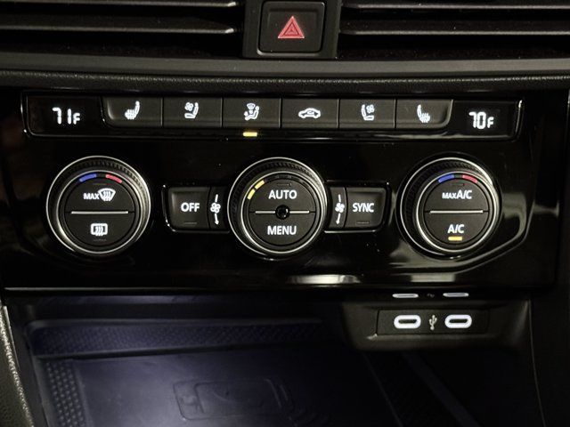 Used 2024 Volkswagen Jetta SEL FWD image 8