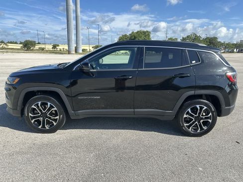 Certified 2023 Jeep Compass Limited AWD/4WD image 10