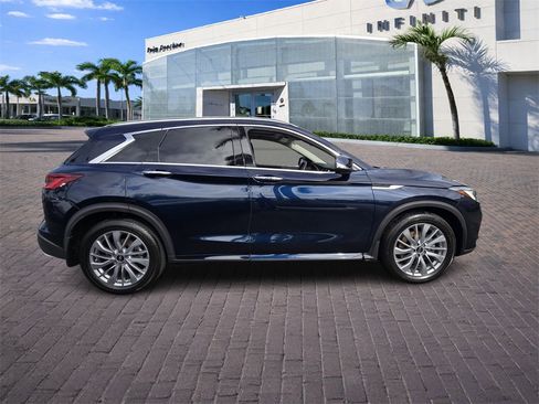 Certified 2025 INFINITI QX50 Luxe image 8