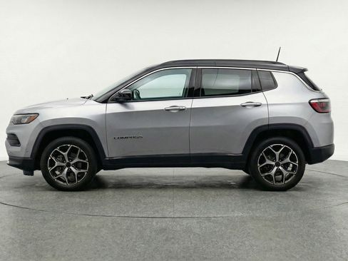 Used 2025 Jeep Compass Limited AWD/4WD image 5