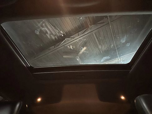 Used 2017 Jeep Grand Cherokee Limited w/ Trailer Tow Group IV image 28