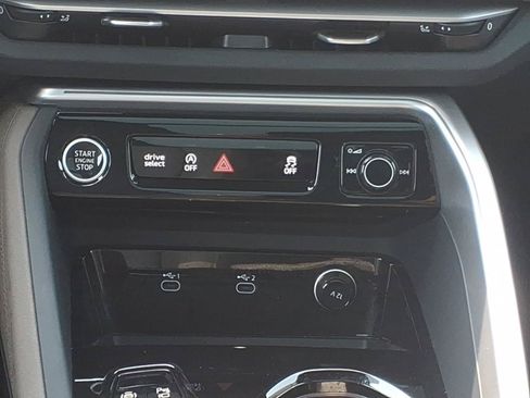 Used 2025 Audi Q5 Premium Plus w/ Premium Plus AWD/4WD image 16