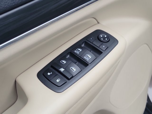 Used 2020 Jeep Grand Cherokee Limited RWD image 18