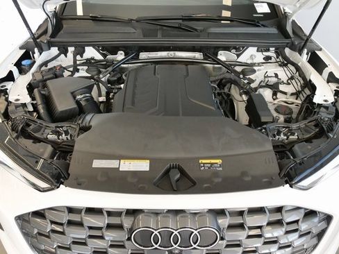 New 2025 Audi Q5 Premium image 9
