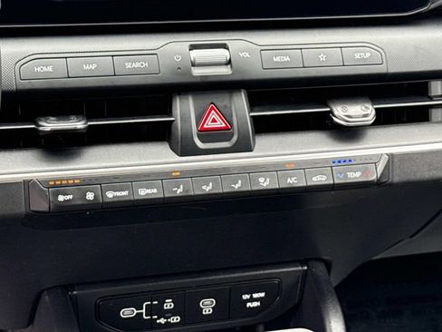 Used 2025 Kia K4 FWD image 21