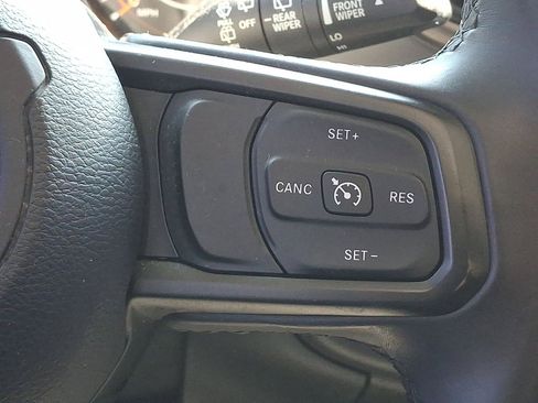 Used 2018 Jeep Wrangler Unlimited Sport S AWD/4WD image 18