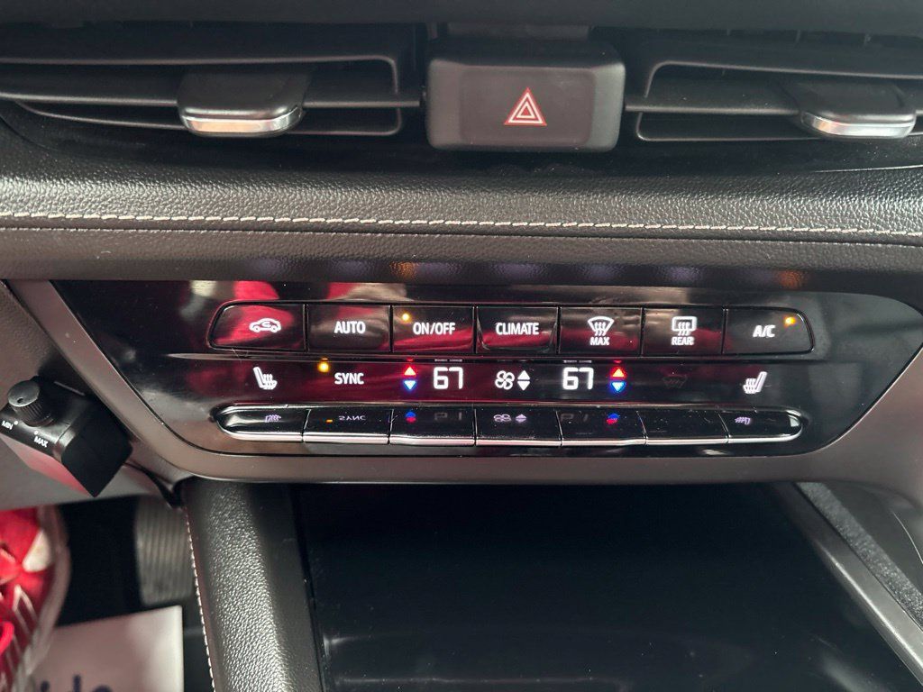 Used 2023 Buick Envision Essence FWD image 42