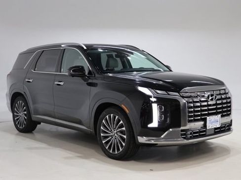 Used 2023 Hyundai Palisade Calligraphy w/ Cargo Package AWD/4WD image 1