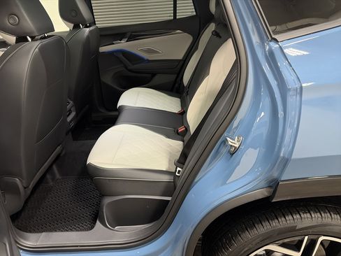 New 2026 Volkswagen Tiguan SEL R-Line image 28